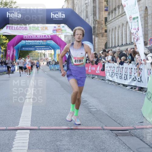06.09.2026 - CURREX Alsterlauf Yannick Fuchs http://msf.ph/oto/10132693 06.09.2026 09:40:37 Ziel 2131, 5138, 5686, 8191 meine-sportfotos.de