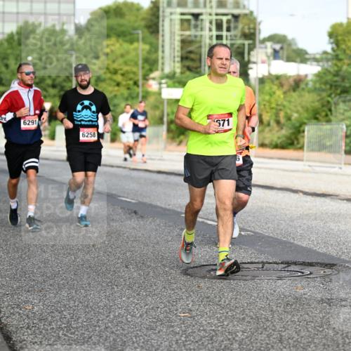 06.09.2026 - CURREX Alsterlauf Dr. Thomas Lammeyer http://msf.ph/oto/10132696 06.09.2026 09:56:59 Laufen 6291, 6258, 571 meine-sportfotos.de