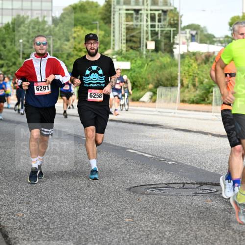 06.09.2026 - CURREX Alsterlauf Dr. Thomas Lammeyer http://msf.ph/oto/10132706 06.09.2026 09:57:00 Laufen 1868, 6291, 6258, 2671 meine-sportfotos.de