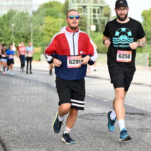 06.09.2026 - CURREX Alsterlauf Dr. Thomas Lammeyer http://msf.ph/oto/10132721 06.09.2026 09:57:02 Laufen 6291, 6258 meine-sportfotos.de