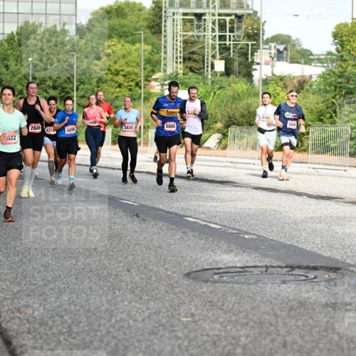 06.09.2026 - CURREX Alsterlauf Dr. Thomas Lammeyer http://msf.ph/oto/10132741 06.09.2026 09:57:04 Laufen 6187, 6436, 6180, 4900, 2698, 2849, 8318, 3295, 3820, 5005, 6397, 622 meine-sportfotos.de