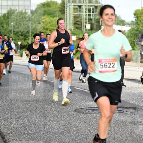 06.09.2026 - CURREX Alsterlauf Dr. Thomas Lammeyer http://msf.ph/oto/10132780 06.09.2026 09:57:07 Laufen 6187, 6397, 8318, 3979, 2849, 5, 5622, 543, 5005, 6 meine-sportfotos.de