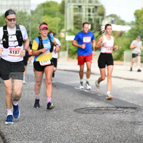 06.09.2026 - CURREX Alsterlauf Dr. Thomas Lammeyer http://msf.ph/oto/10132808 06.09.2026 09:57:10 Laufen 6187, 6397, 39, 79, 8 meine-sportfotos.de