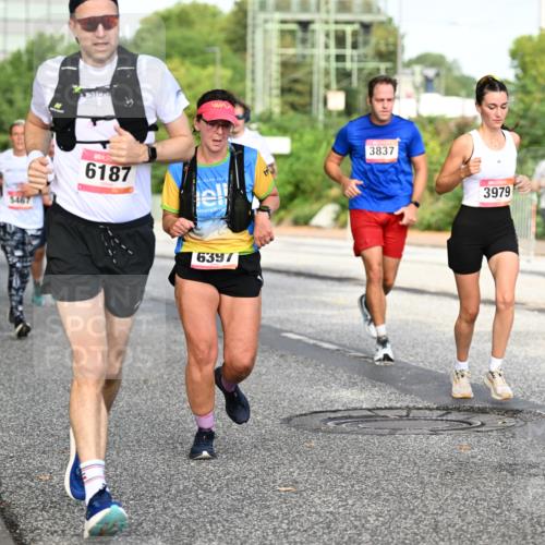 06.09.2026 - CURREX Alsterlauf Dr. Thomas Lammeyer http://msf.ph/oto/10132812 06.09.2026 09:57:11 Laufen 6187, 6397, 3837, 3979 meine-sportfotos.de