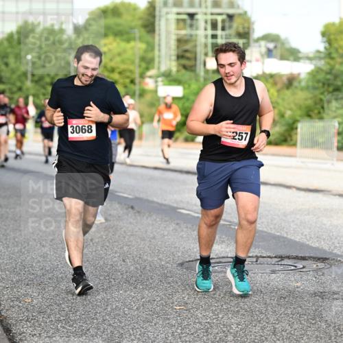 06.09.2026 - CURREX Alsterlauf Dr. Thomas Lammeyer http://msf.ph/oto/10132854 06.09.2026 09:57:15 Laufen 3068, 257 meine-sportfotos.de