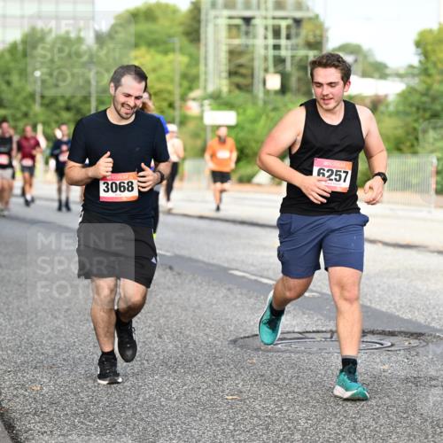 06.09.2026 - CURREX Alsterlauf Dr. Thomas Lammeyer http://msf.ph/oto/10132856 06.09.2026 09:57:15 Laufen 3068, 6257 meine-sportfotos.de