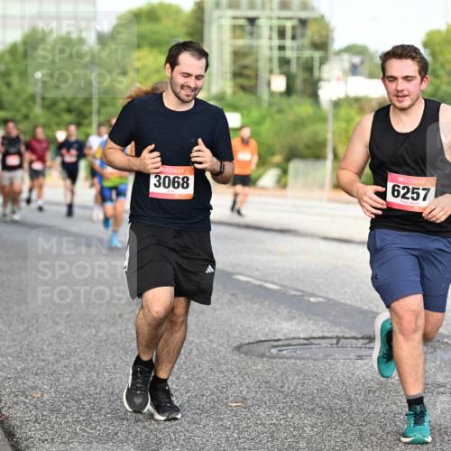 06.09.2026 - CURREX Alsterlauf Dr. Thomas Lammeyer http://msf.ph/oto/10132860 06.09.2026 09:57:15 Laufen 3068, 6257 meine-sportfotos.de