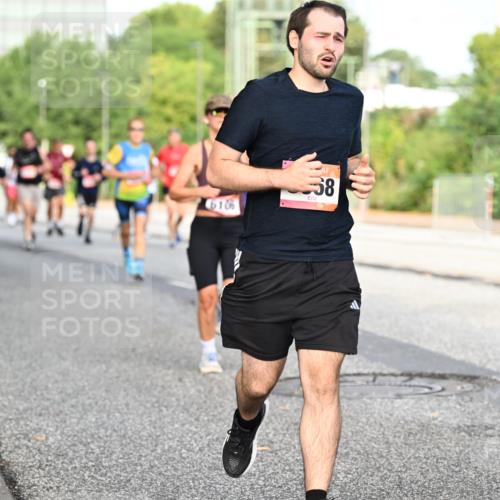 06.09.2026 - CURREX Alsterlauf Dr. Thomas Lammeyer http://msf.ph/oto/10132864 06.09.2026 09:57:16 Laufen 610, 58, 62 meine-sportfotos.de