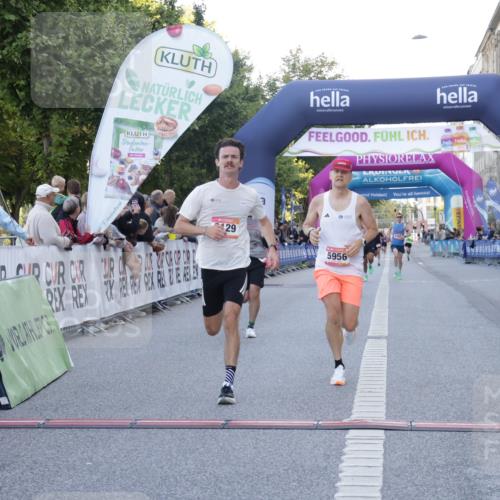 06.09.2026 - CURREX Alsterlauf Yannick Fuchs http://msf.ph/oto/10132866 06.09.2026 09:40:43 Ziel 2131, 5138, 5956, 6129, 6196, 8191 meine-sportfotos.de