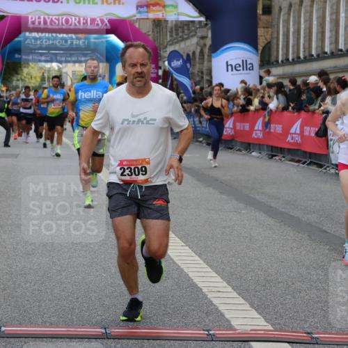 06.09.2026 - CURREX Alsterlauf Strokosch-Dieckow http://msf.ph/oto/10132868 06.09.2026 09:53:56 Ziel 2309, 2518, 3102, 3334, 4925, 5273, 5940, 5987, 6125 meine-sportfotos.de