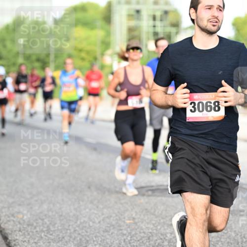 06.09.2026 - CURREX Alsterlauf Dr. Thomas Lammeyer http://msf.ph/oto/10132869 06.09.2026 09:57:16 Laufen 3068 meine-sportfotos.de