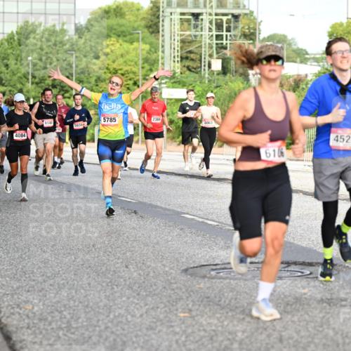 06.09.2026 - CURREX Alsterlauf Dr. Thomas Lammeyer http://msf.ph/oto/10132873 06.09.2026 09:57:17 Laufen 4120, 2369, 5785, 8140, 5930, 2307, 4429, 4084, 8063, 610, 4524 meine-sportfotos.de
