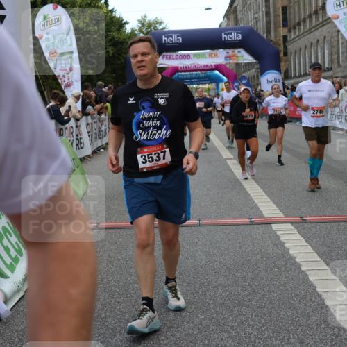 06.09.2026 - CURREX Alsterlauf Strokosch-Dieckow http://msf.ph/oto/10132898 06.09.2026 10:06:47 Ziel 2270, 2428, 2532, 2533, 2745, 3142, 3143, 3266, 3267, 3500, 3501, 3502, 3537, 3675, 3855, 4347, 5143, 5167, 5471, 6275, 6285, 8017 meine-sportfotos.de