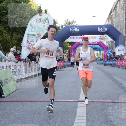 06.09.2026 - CURREX Alsterlauf Yannick Fuchs http://msf.ph/oto/10132905 06.09.2026 09:40:44 Ziel 2131, 4807, 5138, 5956, 6129, 6196, 8191 meine-sportfotos.de