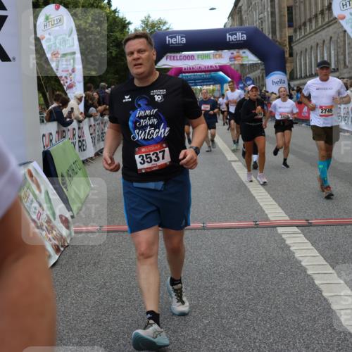 06.09.2026 - CURREX Alsterlauf Strokosch-Dieckow http://msf.ph/oto/10132907 06.09.2026 10:06:47 Ziel 2270, 2428, 2532, 2533, 2745, 3142, 3143, 3266, 3267, 3500, 3501, 3502, 3537, 3675, 3855, 4347, 5143, 5167, 5471, 6275, 6285, 8017 meine-sportfotos.de
