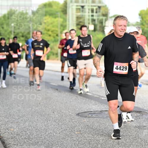 06.09.2026 - CURREX Alsterlauf Dr. Thomas Lammeyer http://msf.ph/oto/10132917 06.09.2026 09:57:21 Laufen 4429 meine-sportfotos.de
