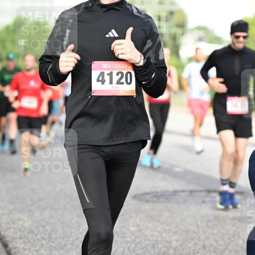 06.09.2026 - CURREX Alsterlauf Dr. Thomas Lammeyer http://msf.ph/oto/10132969 06.09.2026 09:57:26 Laufen 4120, 2307 meine-sportfotos.de