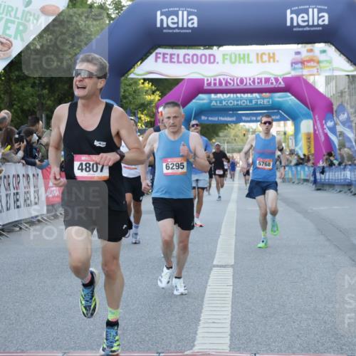 06.09.2026 - CURREX Alsterlauf Yannick Fuchs http://msf.ph/oto/10132970 06.09.2026 09:40:48 Ziel 3786, 4807, 5343, 5768, 5954, 5956, 6129, 6196, 6295 meine-sportfotos.de