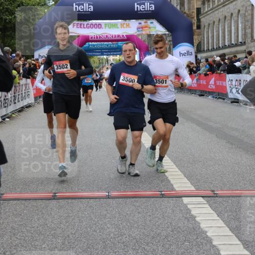 06.09.2026 - CURREX Alsterlauf Strokosch-Dieckow http://msf.ph/oto/10132972 06.09.2026 10:06:50 Ziel 2270, 2428, 2745, 2934, 3142, 3143, 3500, 3501, 3502, 3537, 3675, 3855, 4347, 5143, 5167, 5471, 6275, 6285, 8017 meine-sportfotos.de
