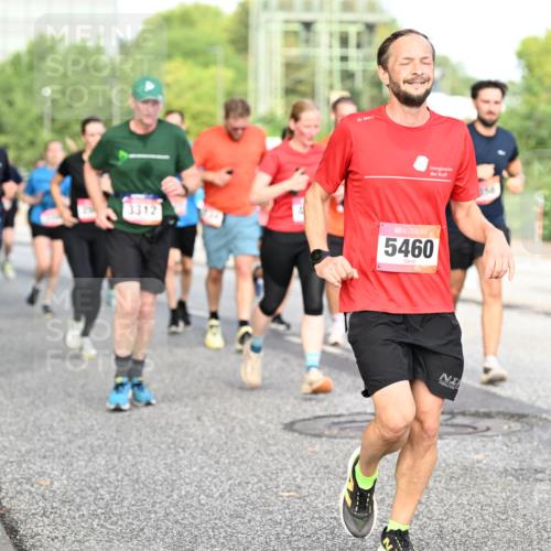 06.09.2026 - CURREX Alsterlauf Dr. Thomas Lammeyer http://msf.ph/oto/10132996 06.09.2026 09:57:29 Laufen 3312, 5460 meine-sportfotos.de