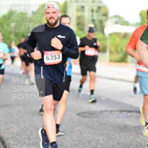 06.09.2026 - CURREX Alsterlauf Dr. Thomas Lammeyer http://msf.ph/oto/10133025 06.09.2026 09:57:32 Laufen 6353, 331 meine-sportfotos.de
