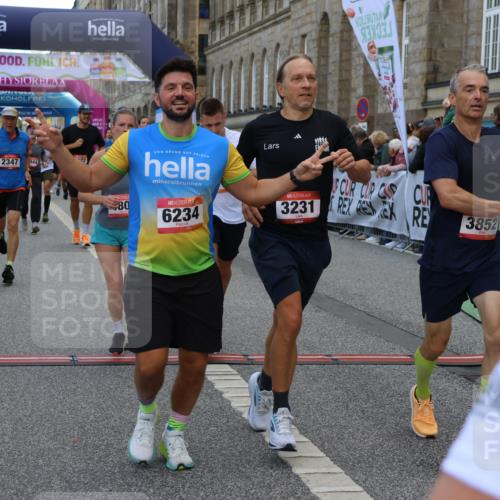 06.09.2026 - CURREX Alsterlauf Strokosch-Dieckow http://msf.ph/oto/10133044 06.09.2026 09:54:04 Ziel 2347, 2518, 3231, 3334, 3483, 3556, 3701, 3852, 3944, 4801, 4803, 4925, 4965, 5273, 5354, 5528, 5684, 5696, 5940, 6016, 6125, 6184, 6234, 8246, 8299, 8322 meine-sportfotos.de