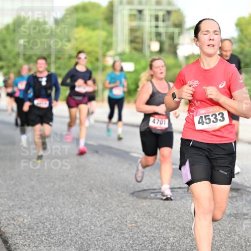 06.09.2026 - CURREX Alsterlauf Dr. Thomas Lammeyer http://msf.ph/oto/10133078 06.09.2026 09:57:38 Laufen 4701, 4533 meine-sportfotos.de