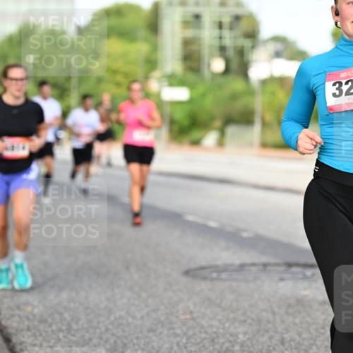 06.09.2026 - CURREX Alsterlauf Dr. Thomas Lammeyer http://msf.ph/oto/10133127 06.09.2026 09:57:42 Laufen 3274 meine-sportfotos.de