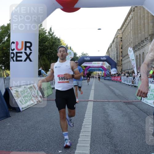 06.09.2026 - CURREX Alsterlauf Yannick Fuchs http://msf.ph/oto/10133161 06.09.2026 09:40:52 Ziel 3786, 4657, 4807, 5343, 5383, 5768, 5954, 5956, 6129, 6196, 6295 meine-sportfotos.de