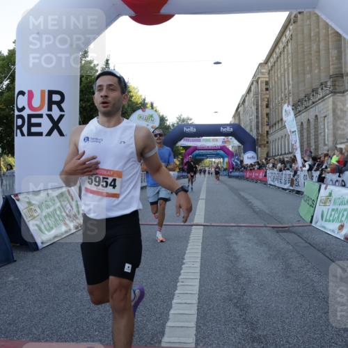 06.09.2026 - CURREX Alsterlauf Yannick Fuchs http://msf.ph/oto/10133167 06.09.2026 09:40:52 Ziel 3786, 4657, 4807, 5343, 5383, 5768, 5954, 5956, 6129, 6196, 6295 meine-sportfotos.de