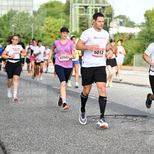 06.09.2026 - CURREX Alsterlauf Dr. Thomas Lammeyer http://msf.ph/oto/10133168 06.09.2026 09:57:46 Laufen 5237, 6250, 5012, 5092 meine-sportfotos.de
