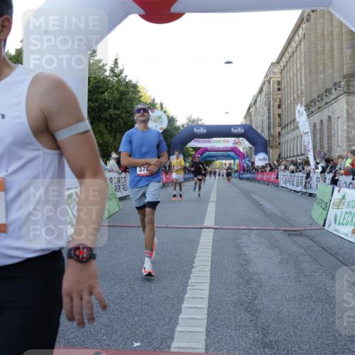 06.09.2026 - CURREX Alsterlauf Yannick Fuchs http://msf.ph/oto/10133180 06.09.2026 09:40:53 Ziel 3786, 4657, 4807, 5343, 5383, 5768, 5954, 6196, 6295 meine-sportfotos.de