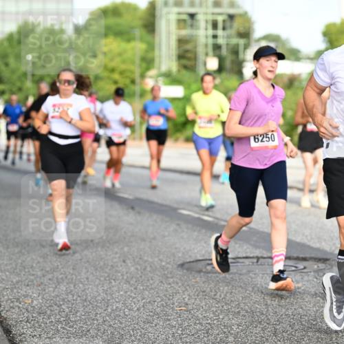 06.09.2026 - CURREX Alsterlauf Dr. Thomas Lammeyer http://msf.ph/oto/10133182 06.09.2026 09:57:47 Laufen 6250, 5012 meine-sportfotos.de