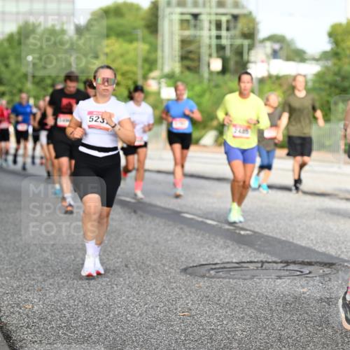 06.09.2026 - CURREX Alsterlauf Dr. Thomas Lammeyer http://msf.ph/oto/10133186 06.09.2026 09:57:48 Laufen 523 meine-sportfotos.de