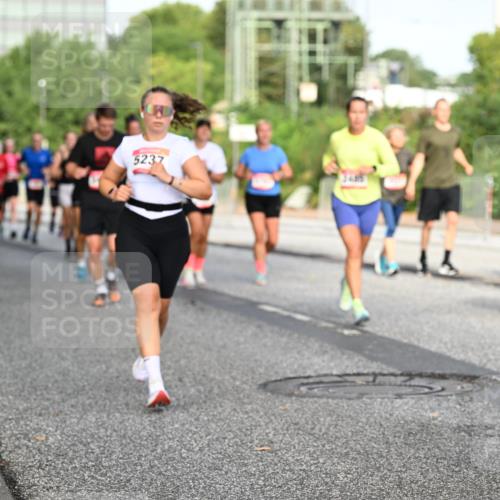 06.09.2026 - CURREX Alsterlauf Dr. Thomas Lammeyer http://msf.ph/oto/10133188 06.09.2026 09:57:48 Laufen 5237 meine-sportfotos.de