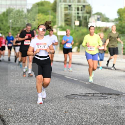 06.09.2026 - CURREX Alsterlauf Dr. Thomas Lammeyer http://msf.ph/oto/10133189 06.09.2026 09:57:48 Laufen 5237 meine-sportfotos.de