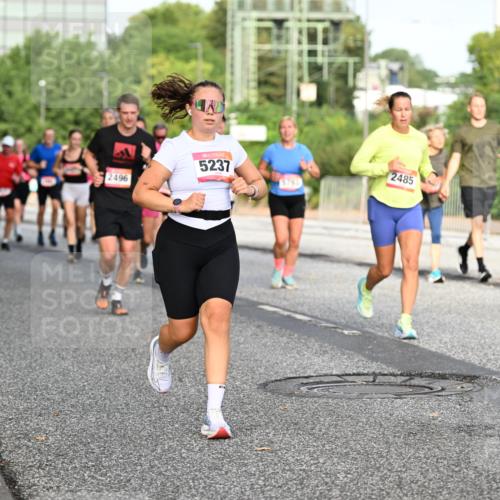 06.09.2026 - CURREX Alsterlauf Dr. Thomas Lammeyer http://msf.ph/oto/10133192 06.09.2026 09:57:49 Laufen 2496, 5237, 400, 2485 meine-sportfotos.de