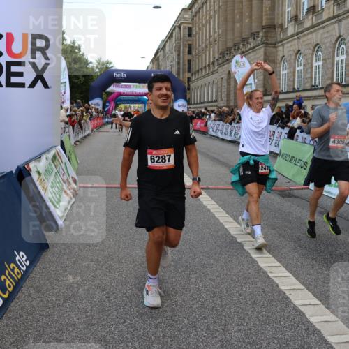 06.09.2026 - CURREX Alsterlauf Strokosch-Dieckow http://msf.ph/oto/10133194 06.09.2026 09:54:17 Ziel 2359, 2405, 2415, 2530, 3391, 3393, 3591, 3770, 4053, 4054, 4182, 4308, 4309, 4316, 4326, 4564, 5103, 5120, 5182, 5353, 5900, 5934, 6287, 6442, 8179 meine-sportfotos.de