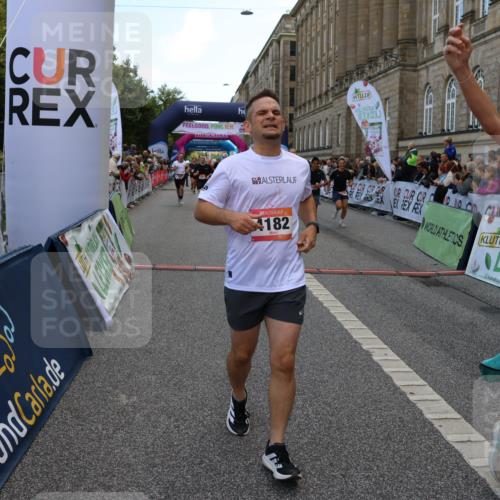 06.09.2026 - CURREX Alsterlauf Strokosch-Dieckow http://msf.ph/oto/10133203 06.09.2026 09:54:19 Ziel 2359, 2405, 2415, 2530, 3391, 3393, 3591, 3770, 4182, 4308, 4309, 4316, 4326, 4564, 5120, 5182, 5353, 5579, 5900, 5934, 6194, 6287, 6442, 8179 meine-sportfotos.de
