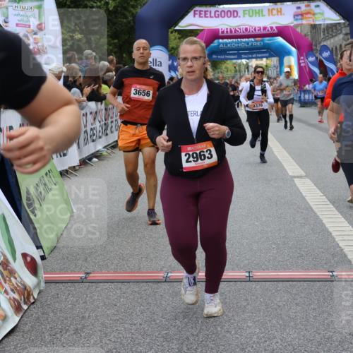 06.09.2026 - CURREX Alsterlauf Strokosch-Dieckow http://msf.ph/oto/10133204 06.09.2026 10:07:00 Ziel 2148, 2459, 2934, 2963, 3303, 3376, 3656, 3943, 3945, 5073, 5091, 5527, 5792, 5937, 8276 meine-sportfotos.de