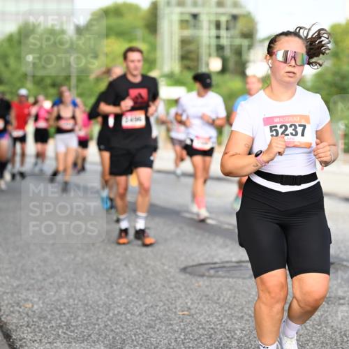 06.09.2026 - CURREX Alsterlauf Dr. Thomas Lammeyer http://msf.ph/oto/10133206 06.09.2026 09:57:50 Laufen 5237, 2485 meine-sportfotos.de