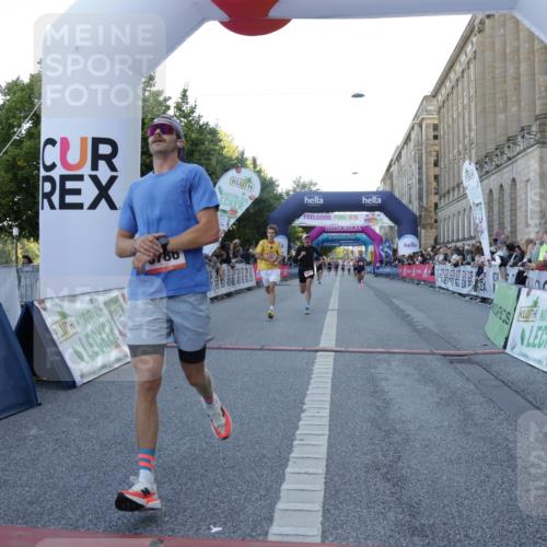 06.09.2026 - CURREX Alsterlauf Yannick Fuchs http://msf.ph/oto/10133209 06.09.2026 09:40:53 Ziel 3786, 4657, 4807, 5343, 5383, 5768, 5954, 6196, 6295 meine-sportfotos.de