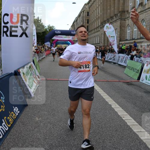 06.09.2026 - CURREX Alsterlauf Strokosch-Dieckow http://msf.ph/oto/10133214 06.09.2026 09:54:19 Ziel 2359, 2405, 2415, 2530, 3391, 3393, 3591, 3770, 4182, 4308, 4309, 4316, 4326, 4564, 5120, 5182, 5353, 5579, 5900, 5934, 6194, 6287, 6442, 8179 meine-sportfotos.de