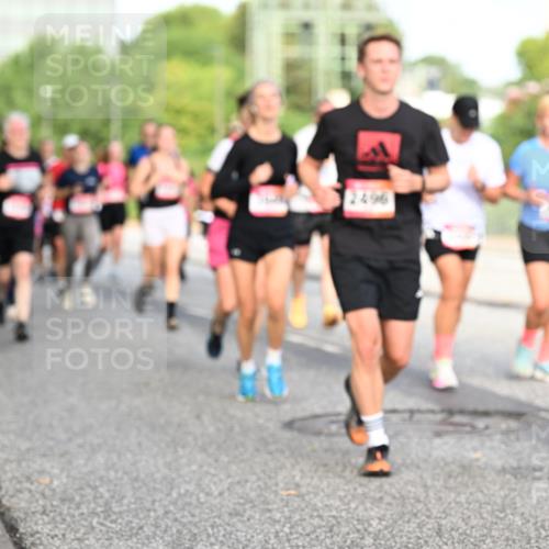 06.09.2026 - CURREX Alsterlauf Dr. Thomas Lammeyer http://msf.ph/oto/10133220 06.09.2026 09:57:51 Laufen  meine-sportfotos.de
