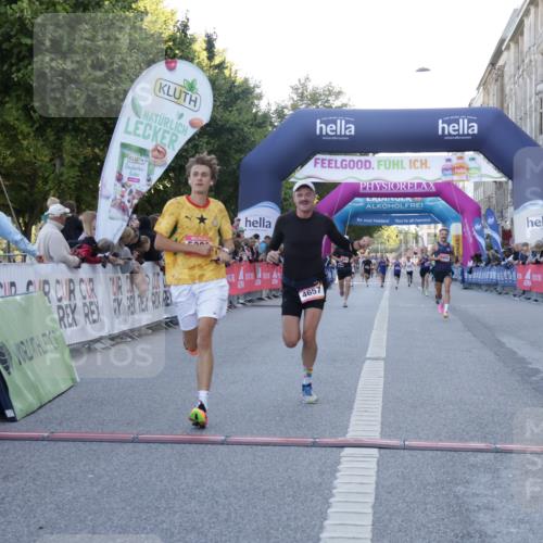 06.09.2026 - CURREX Alsterlauf Yannick Fuchs http://msf.ph/oto/10133232 06.09.2026 09:40:54 Ziel 3786, 4657, 4807, 5343, 5383, 5768, 5954, 6295 meine-sportfotos.de