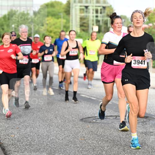 06.09.2026 - CURREX Alsterlauf Dr. Thomas Lammeyer http://msf.ph/oto/10133235 06.09.2026 09:57:52 Laufen 5598, 46, 35, 424, 3941, 245 meine-sportfotos.de