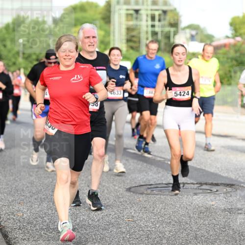 06.09.2026 - CURREX Alsterlauf Dr. Thomas Lammeyer http://msf.ph/oto/10133250 06.09.2026 09:57:54 Laufen 198, 4633, 5424 meine-sportfotos.de