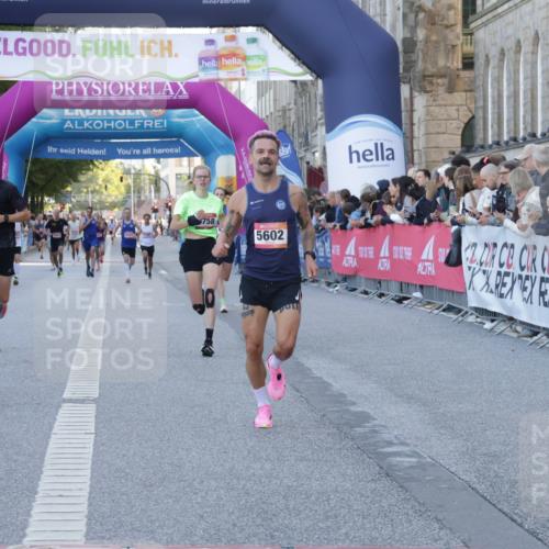 06.09.2026 - CURREX Alsterlauf Yannick Fuchs http://msf.ph/oto/10133316 06.09.2026 09:40:57 Ziel 3786, 4657, 4758, 5343, 5383, 5602, 5768, 5954, 6295, 8061 meine-sportfotos.de