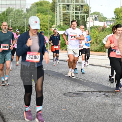 06.09.2026 - CURREX Alsterlauf Dr. Thomas Lammeyer http://msf.ph/oto/10133318 06.09.2026 09:58:01 Laufen 1270, 6018, 5, 3280, 5856, 2733, 4580, 6021, 3, 4049 meine-sportfotos.de