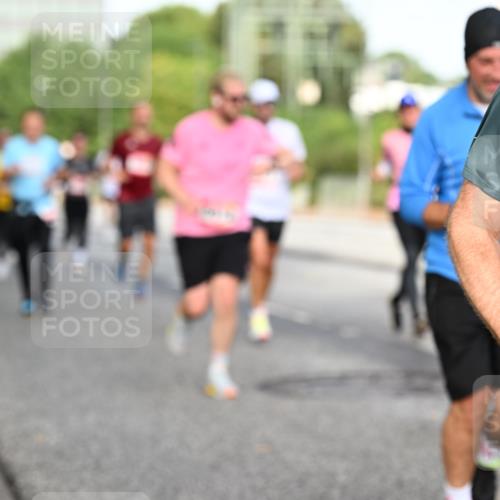 06.09.2026 - CURREX Alsterlauf Dr. Thomas Lammeyer http://msf.ph/oto/10133356 06.09.2026 09:58:05 Laufen 6 meine-sportfotos.de
